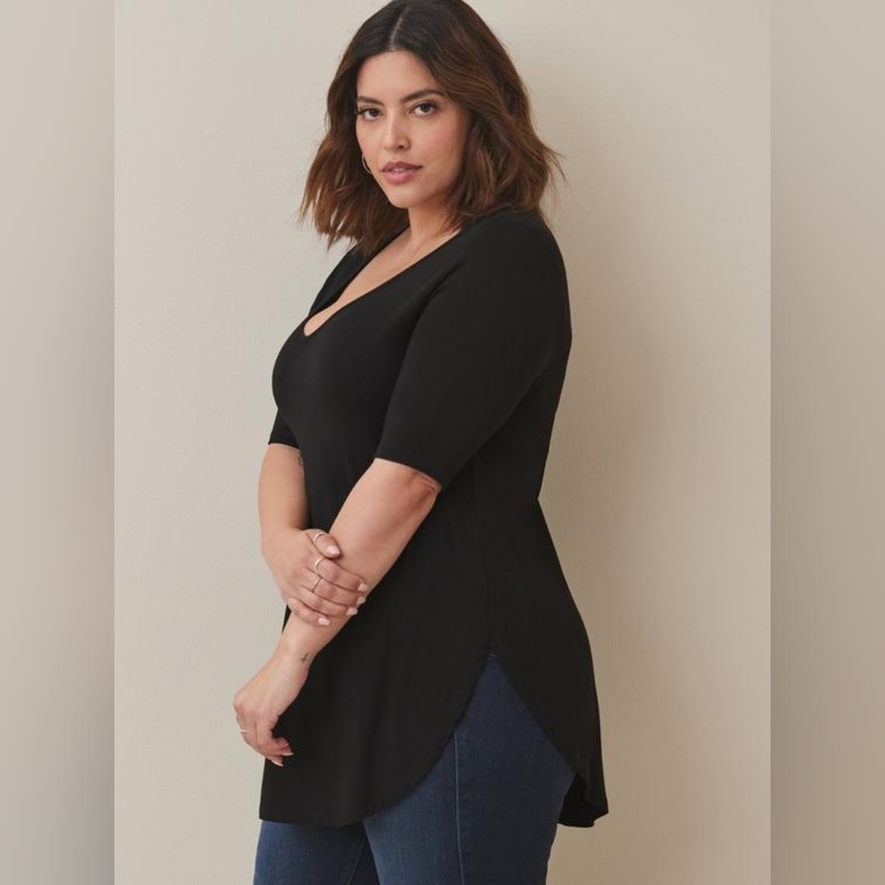 EUC Torrid Size 4X V-Neck Super Soft Tunic Top